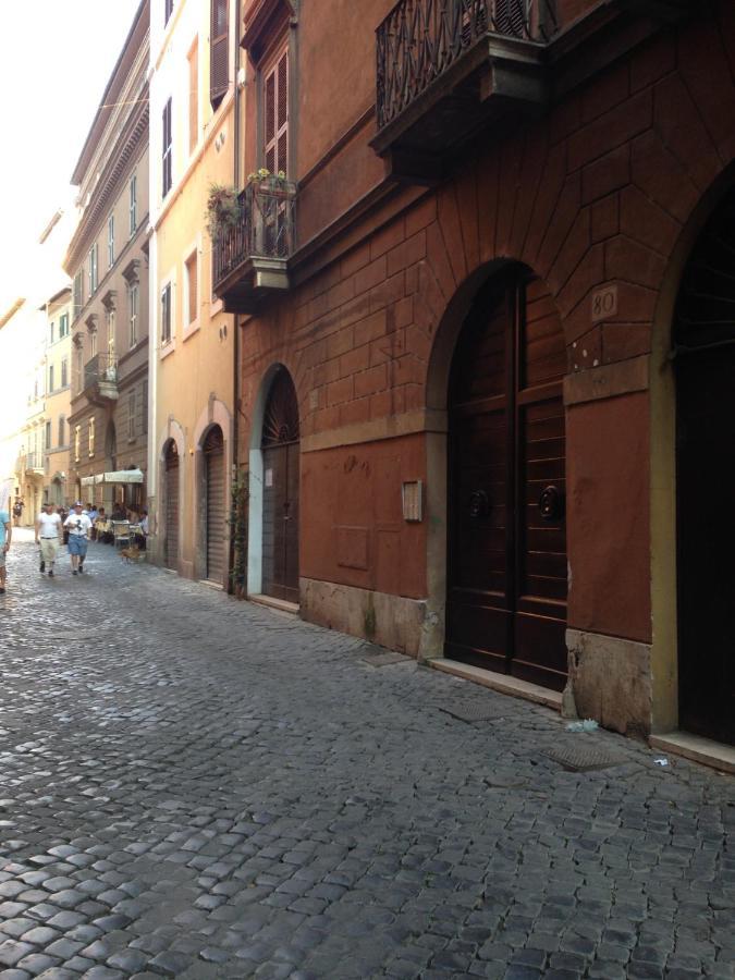 Piazza Navona Apartment *